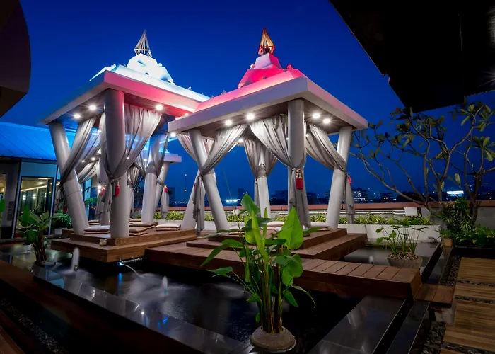 Motel: Nouvo City Hotel